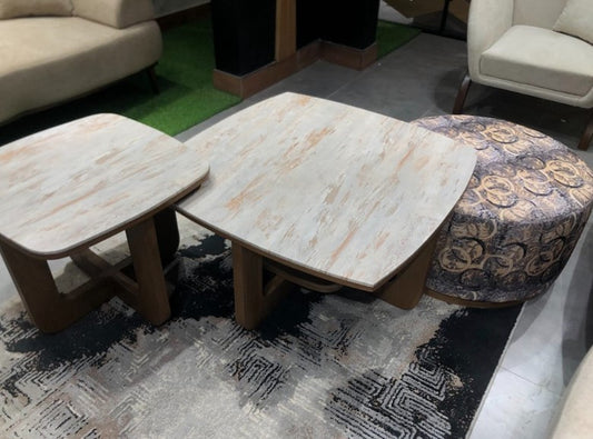 Moira Table Set